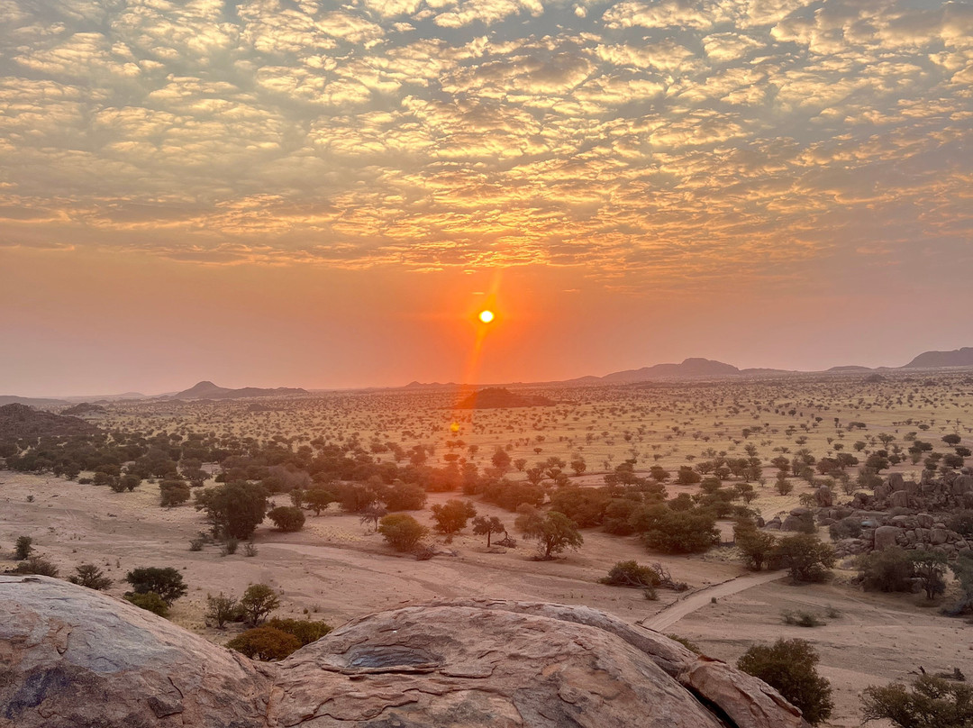 Chameleon Safaris-温德和克必去景点