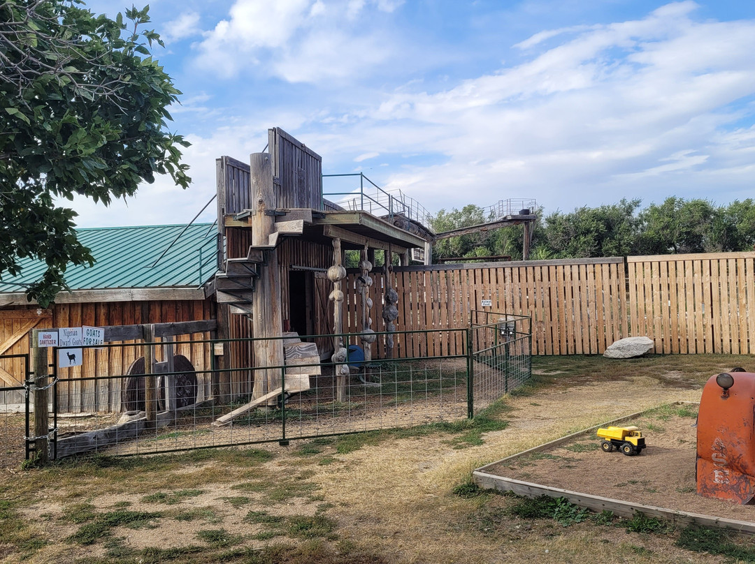Grotto Gardens Family Fun Farm-Maple Creek必去景点