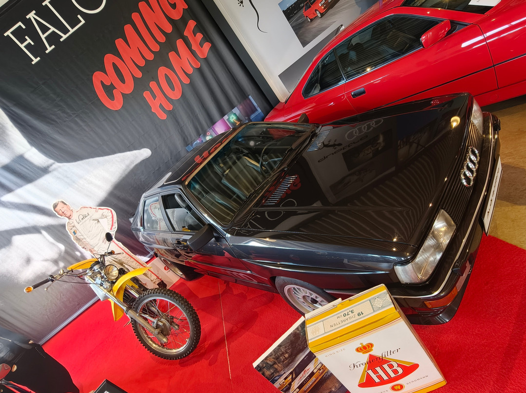 Zylinderhaus Nostalgie & Oldtimer Museum-贝恩卡斯特尔－屈斯必去景点