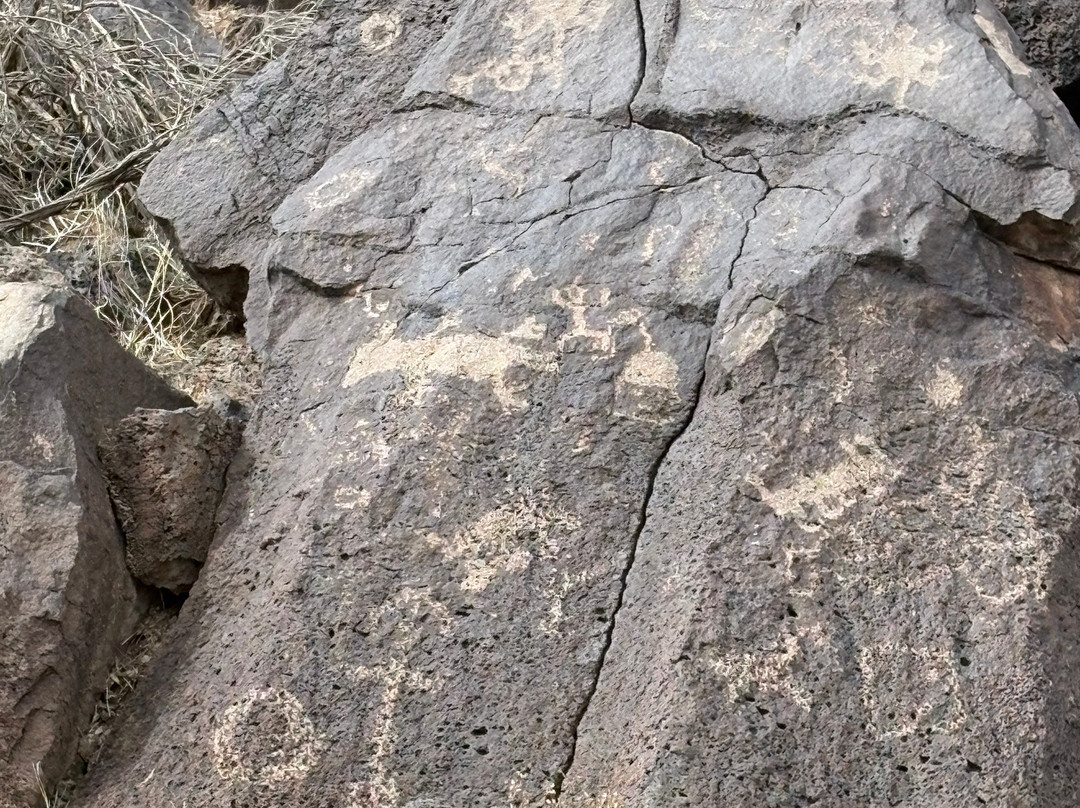 Petroglyph National Monument-阿尔伯克基必去景点