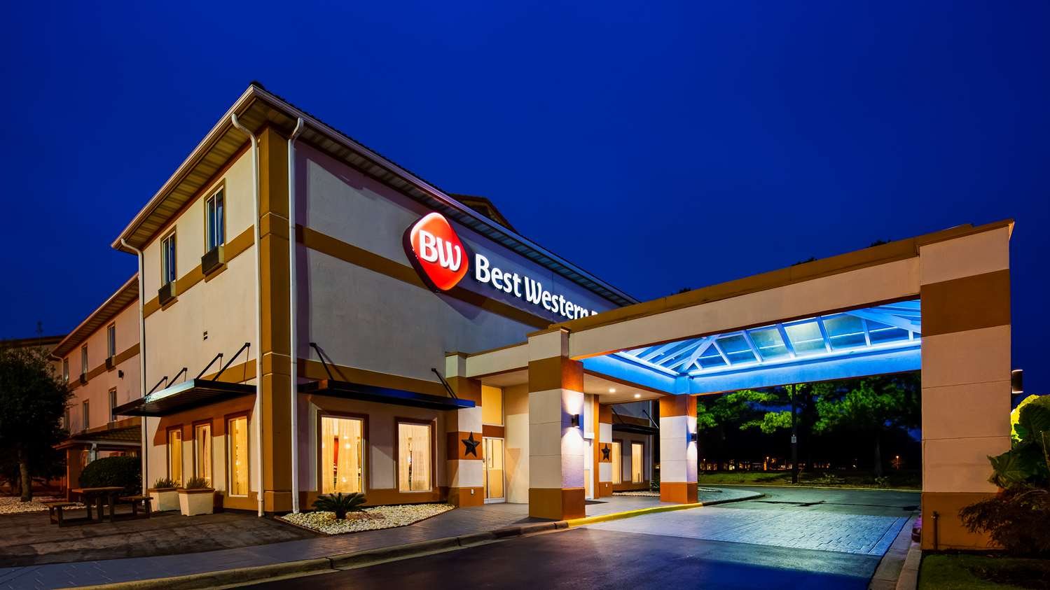 Best Western Carlton Suites-官方