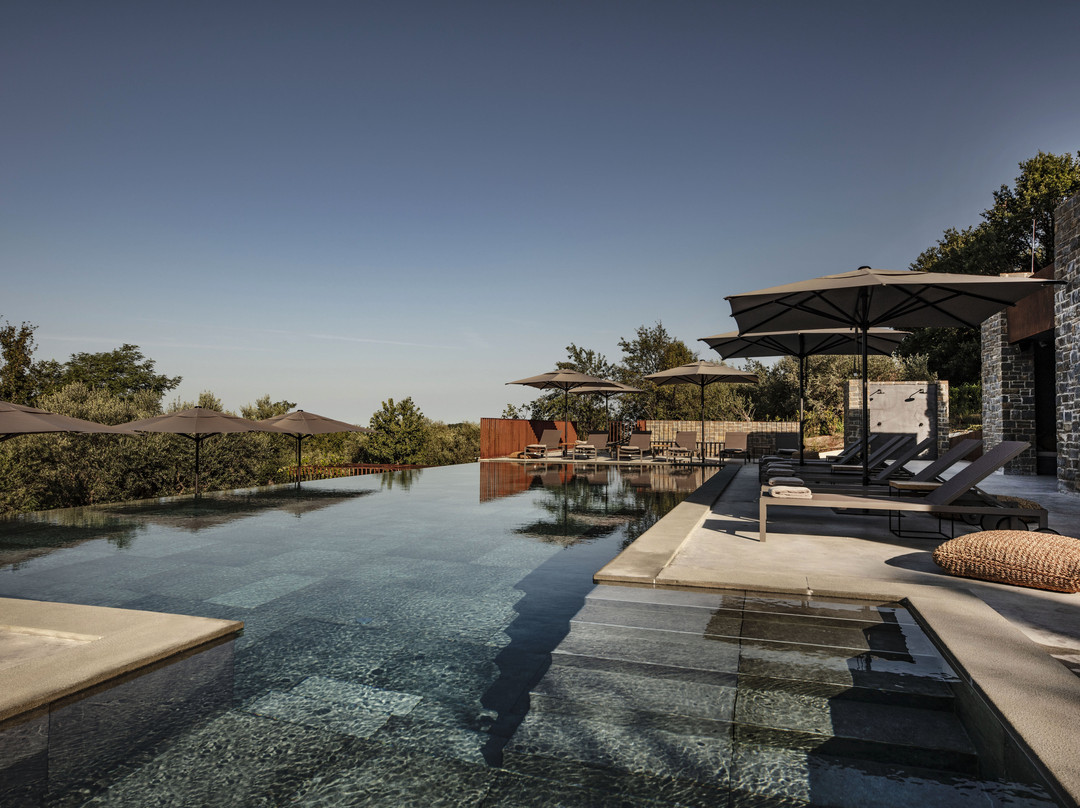 San Canzian Hotel & Residences主图