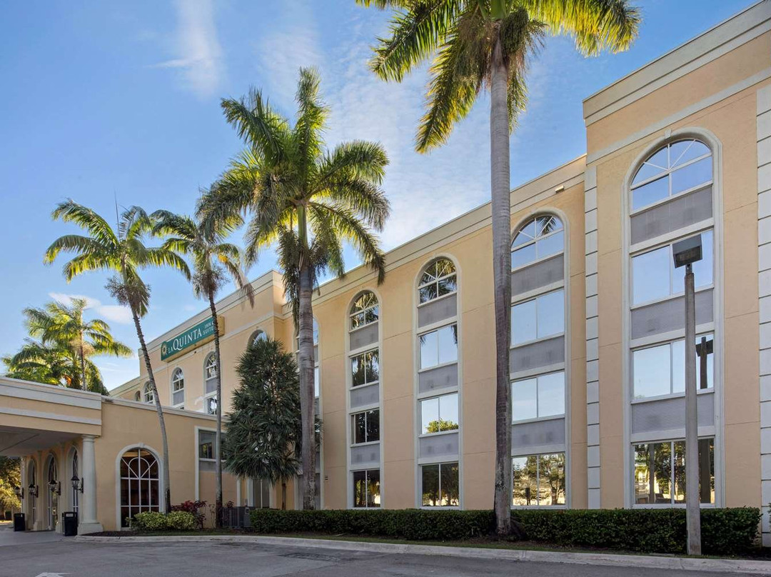 La Quinta Inn & Suites by Wyndham Sunrise主图