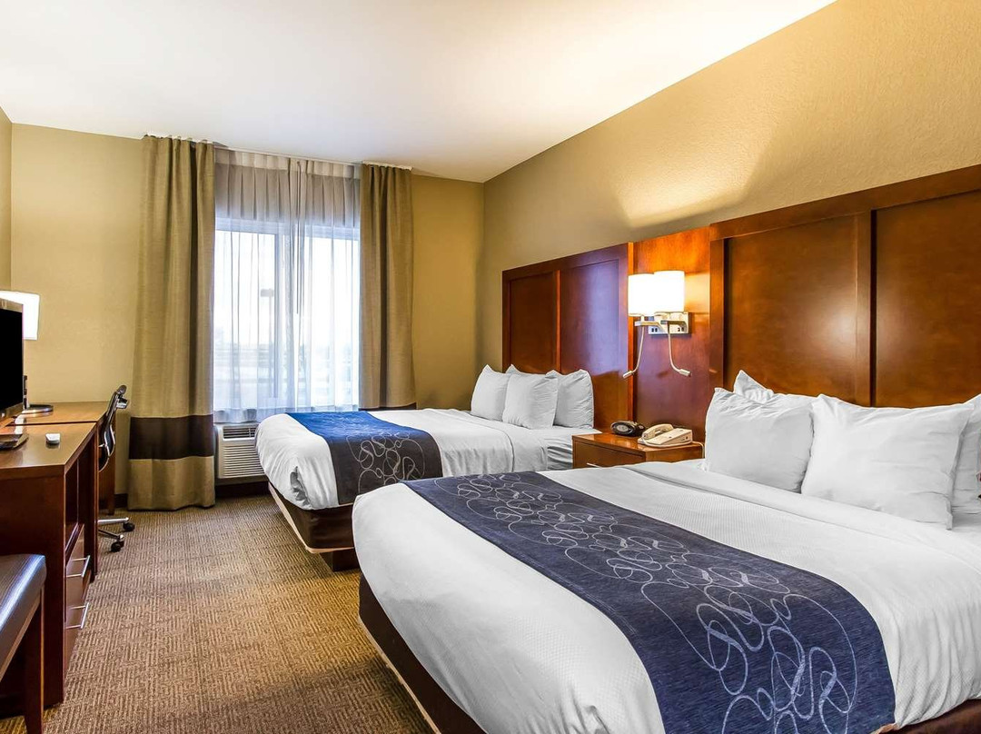 Comfort Suites Mattoon