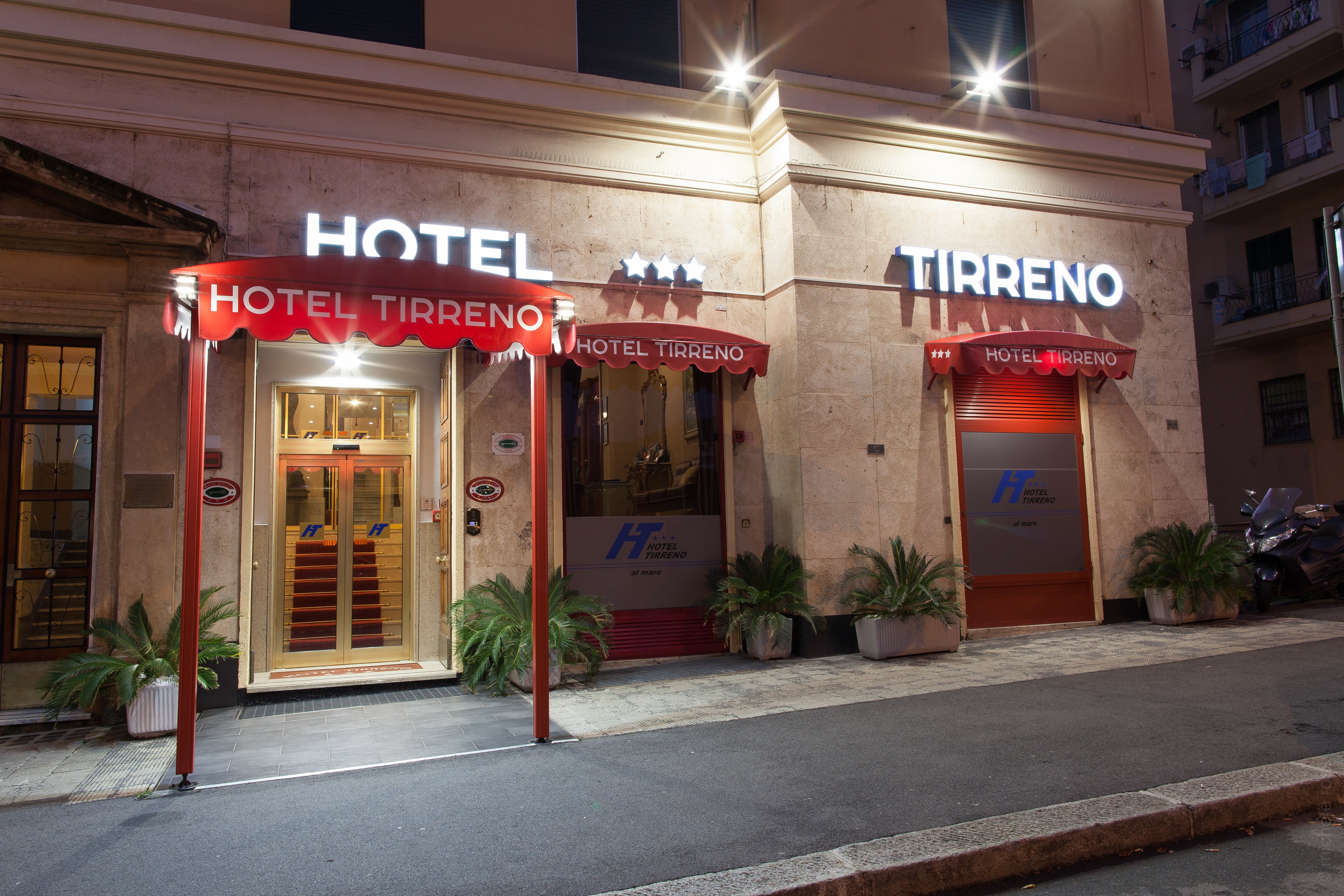 Hotel Tirreno-官方