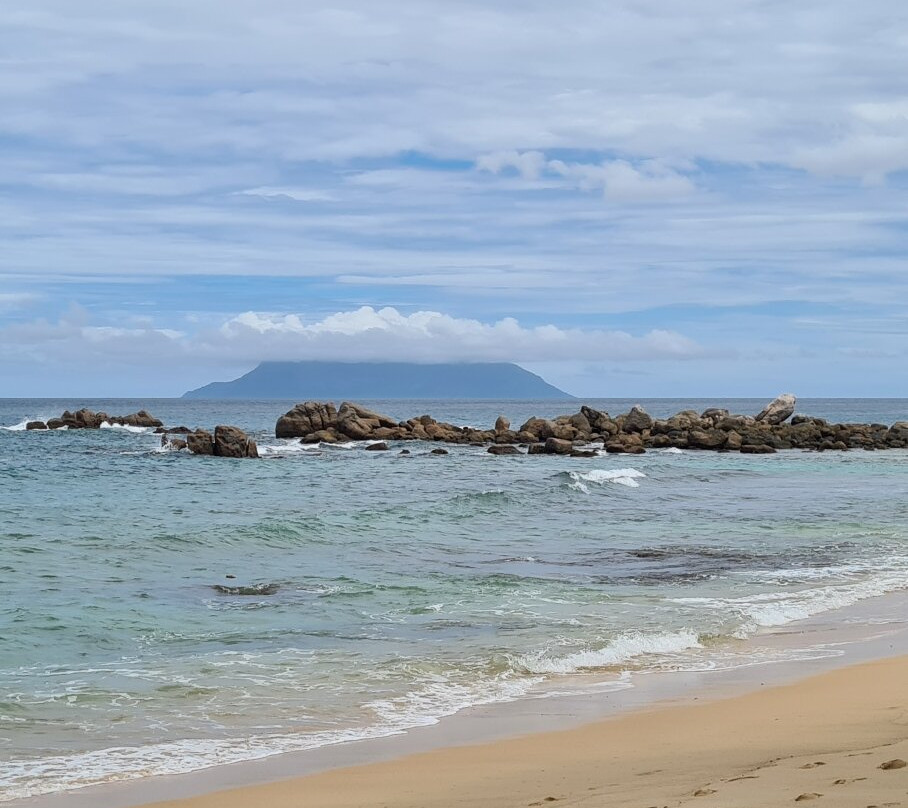 Glacis Beach景点图片