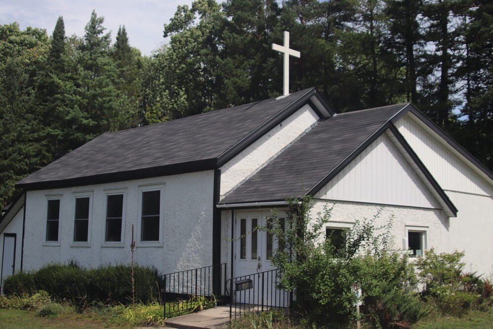 Christ The King Lutheran Chapel Wiarton景点图片