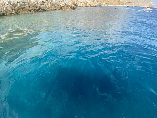 Nautisub Diving Center景点图片