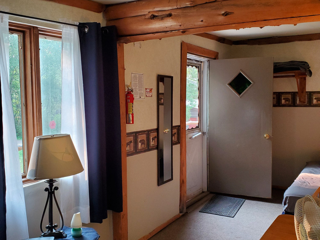 Wildhurst Lodge & Campground