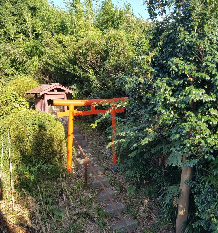 Dairokuten Shrine景点图片
