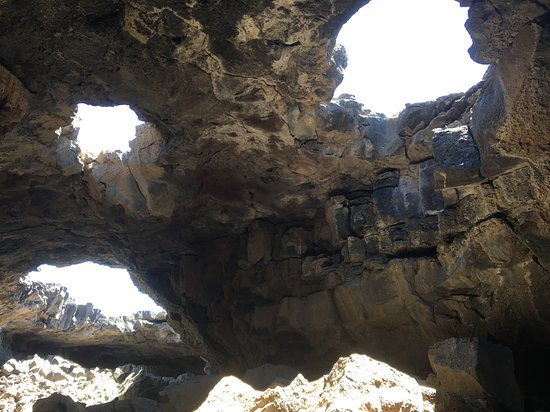 Meadow Lava Tubes-Fillmore必去景点