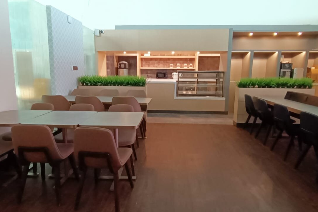 Plaza Premium Lounge (International Departures)