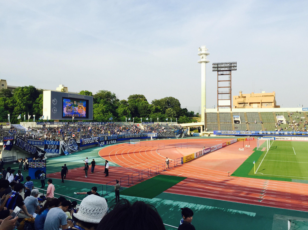 Banpaku Memorial Park Athletics Stadium景点图片