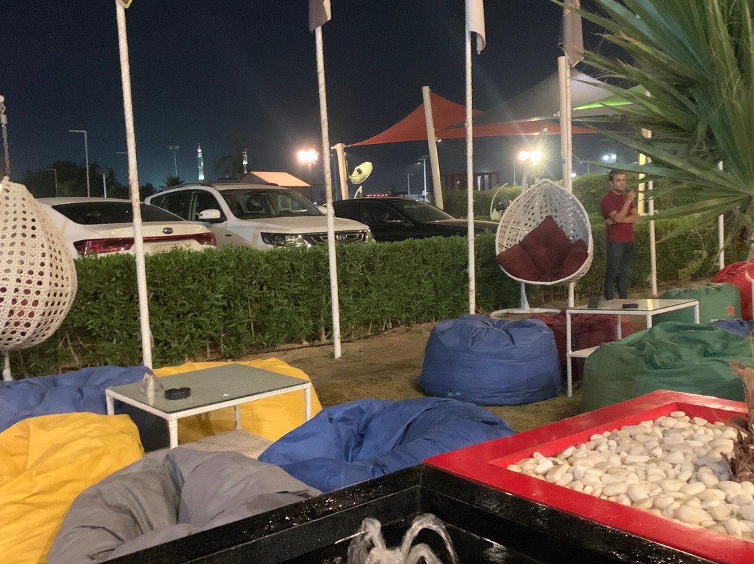 Richy Lounge Bar And Restaurant