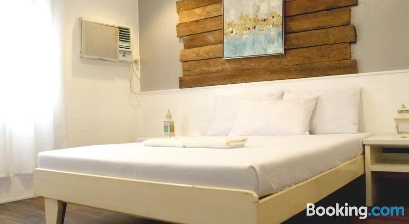 RedDoorz Plus At Altaroca Antipolo