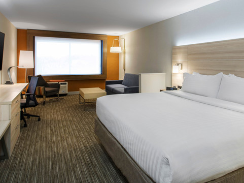 智选假日套房酒店梅迪纳主图