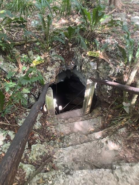 Soliman Bay Tours-图伦必去景点