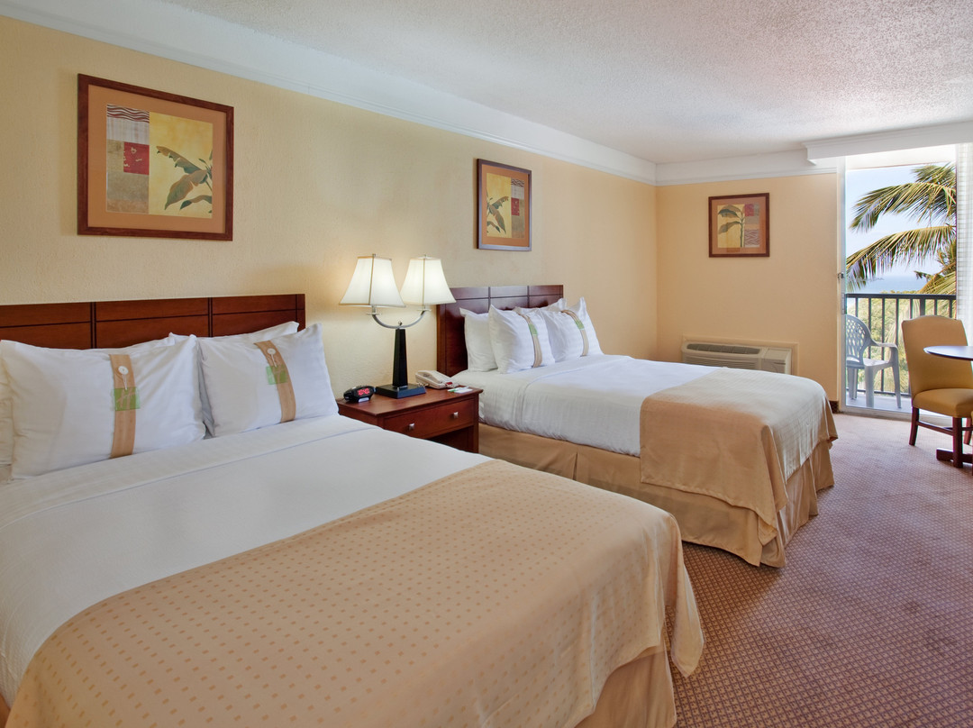 Holiday Inn 庞塞和热带娱乐场主图