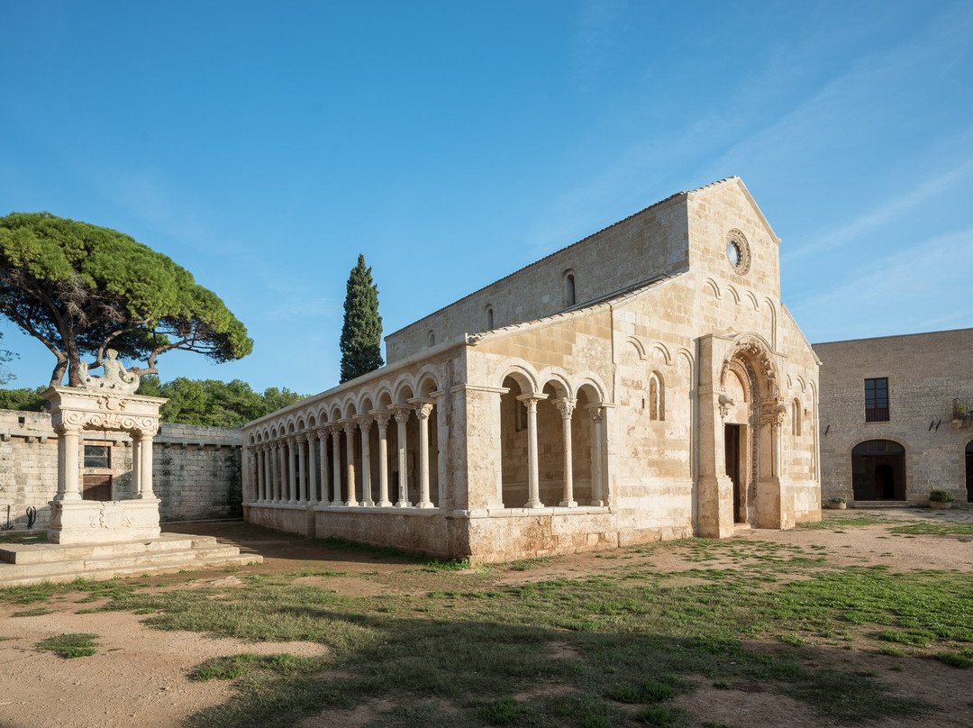 Abbazia di Santa Maria di Cerrate景点图片