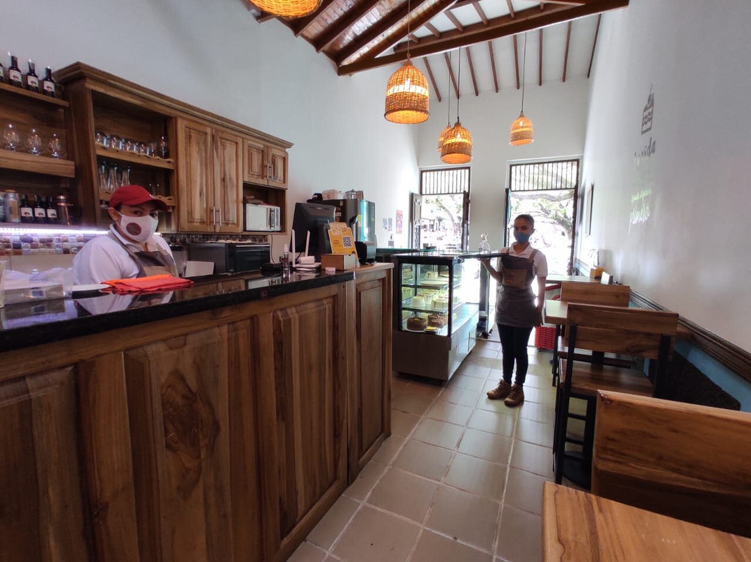 Majos Reposteria & Cafe