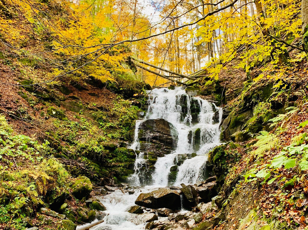 Shypit Waterfall-Pylypets必去景点
