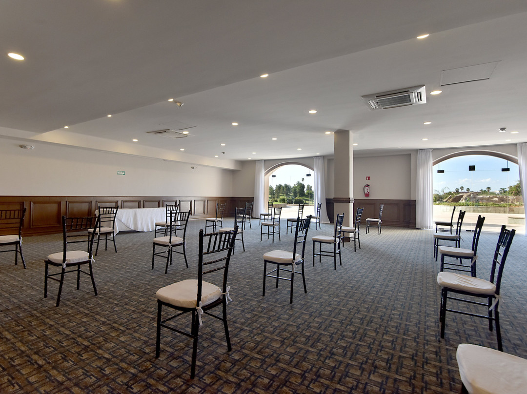 Hotel Azul Talavera Country Club主图