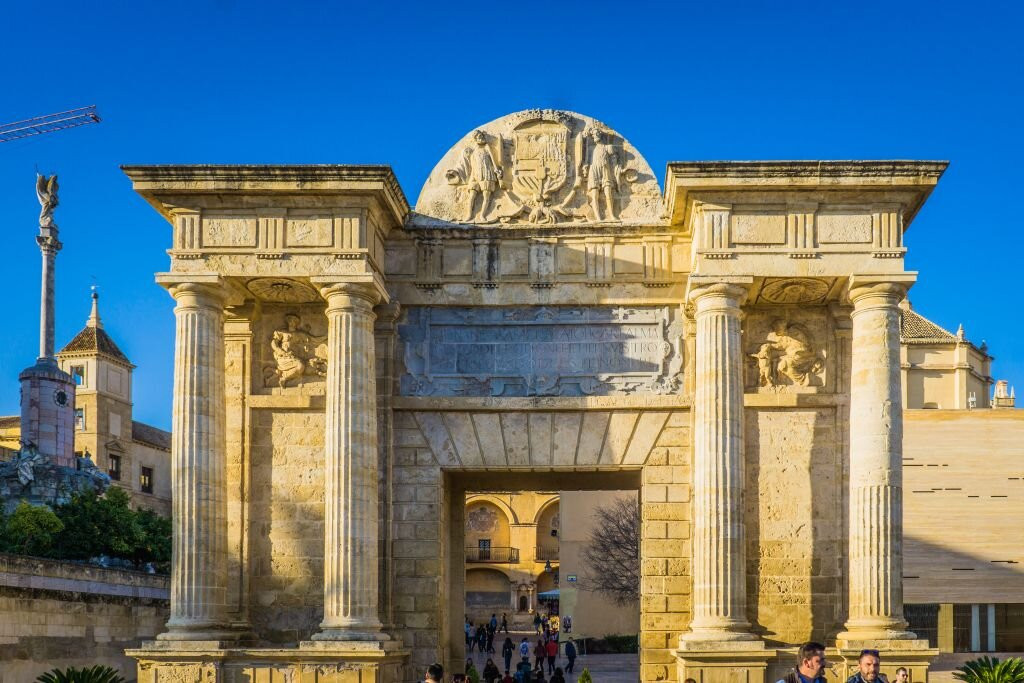 Puerta del Puente景点图片