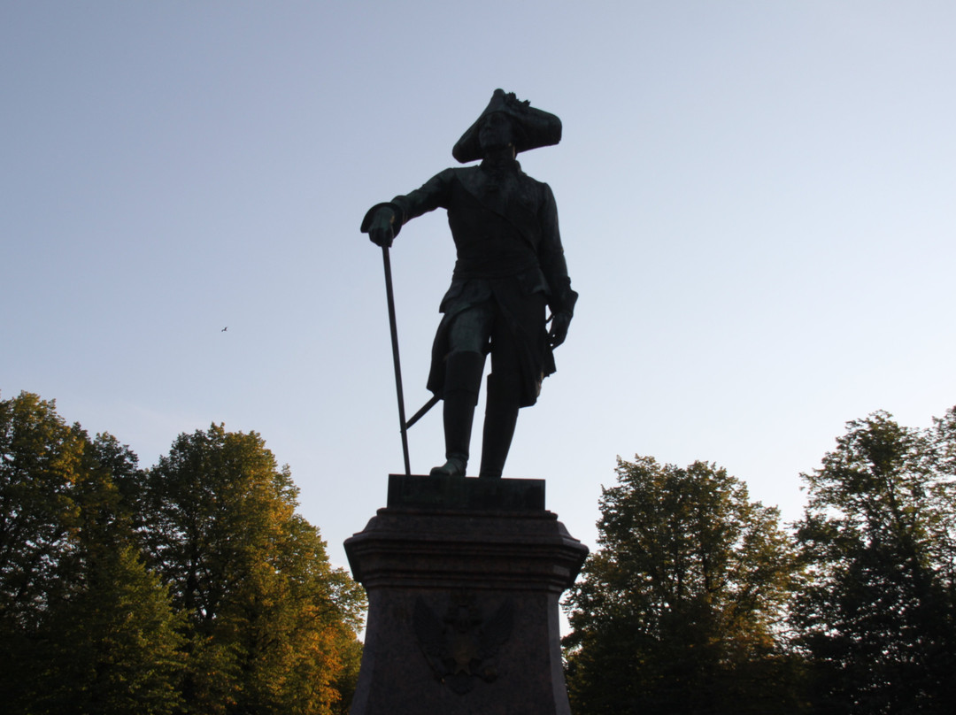Monument to Imperator Pavel I景点图片