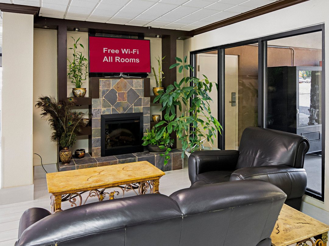 菲耶特维尔旅馆及套房酒店主图