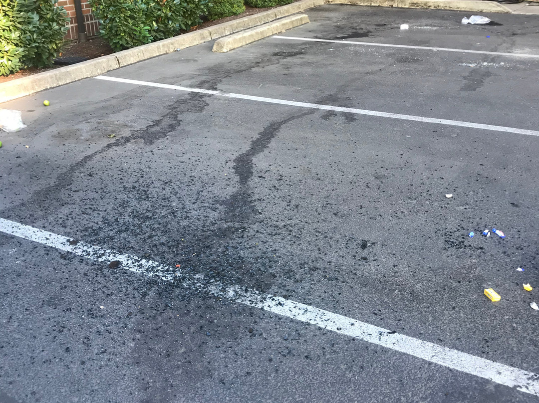 尤金假日智选快捷套房酒店主图