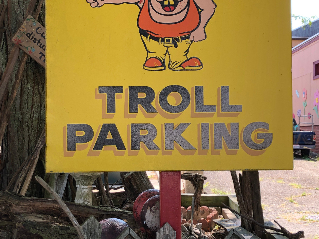 The Troll Hole Museum-Alliance必去景点