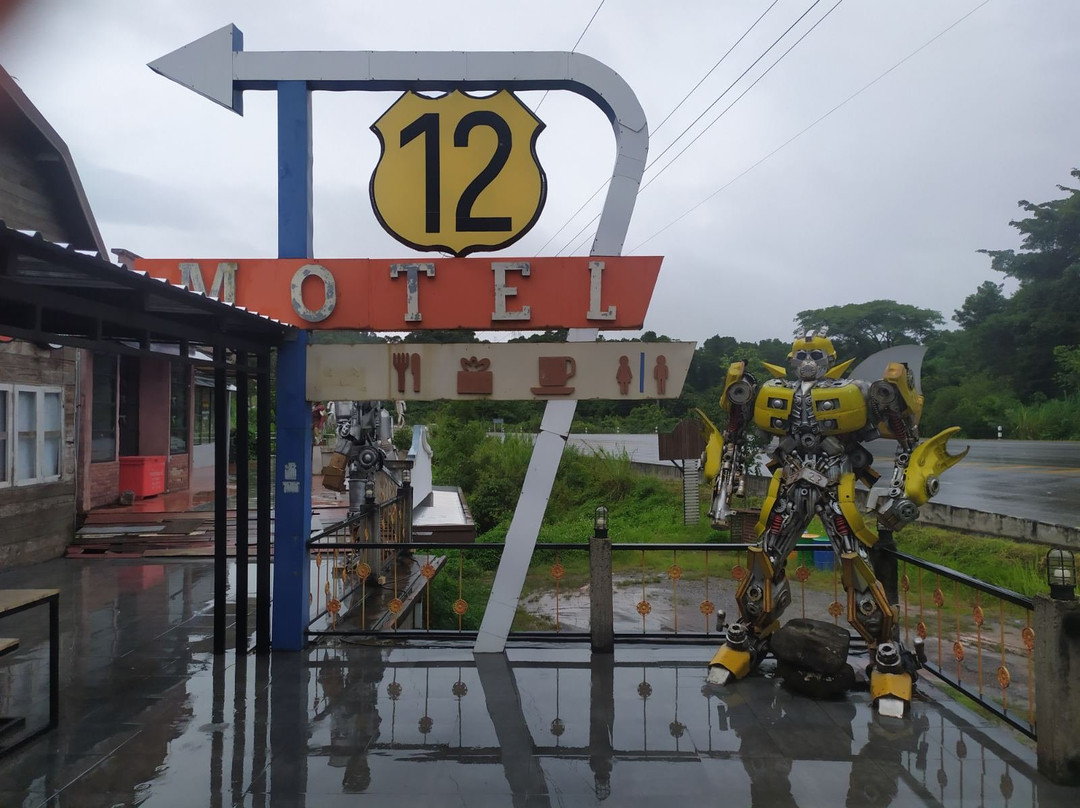 Phitsanulok-Lom Sak Route (Highway No. 12)景点图片