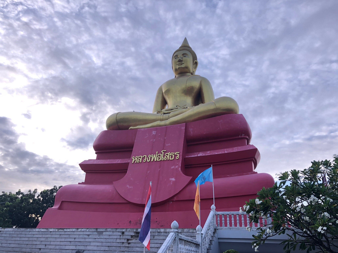 Wat Bot (Luang Por Tho)-三柯必去景点