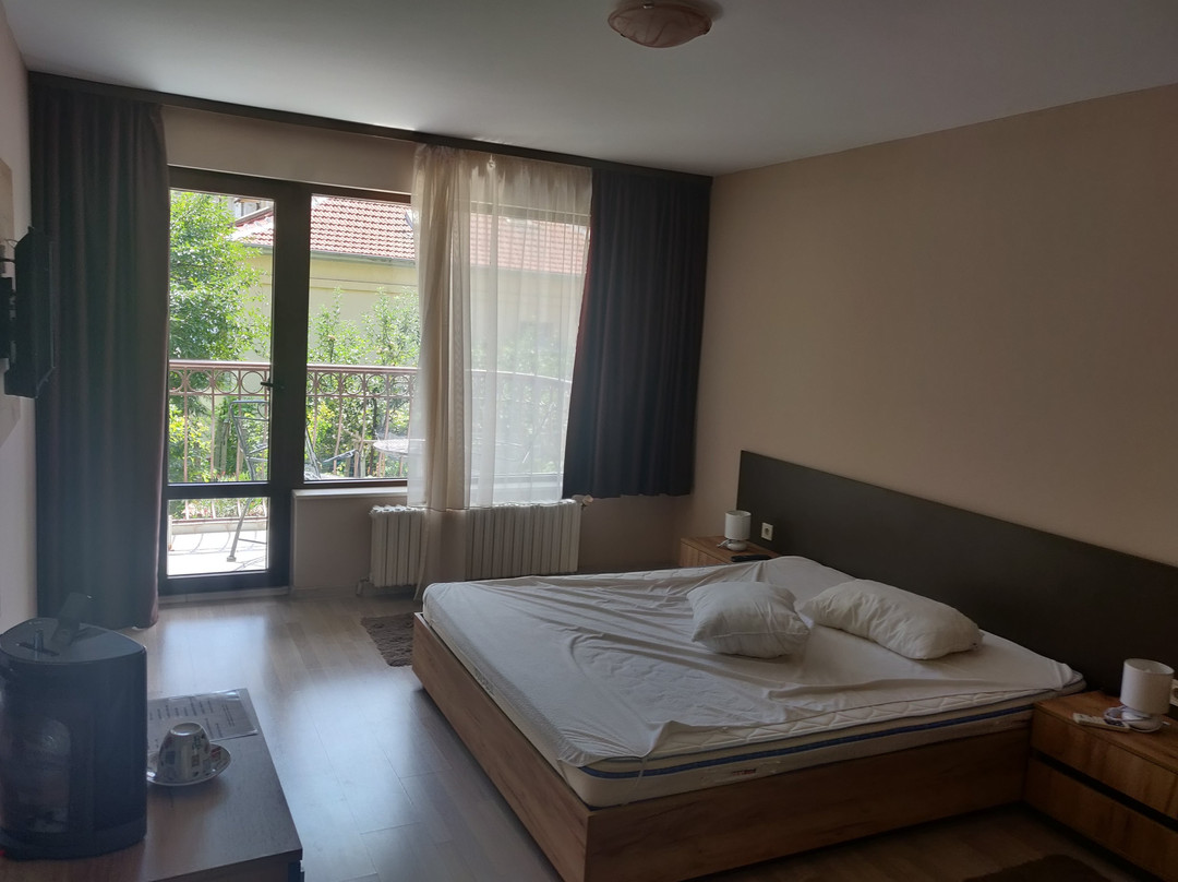 Hotel Oppium
