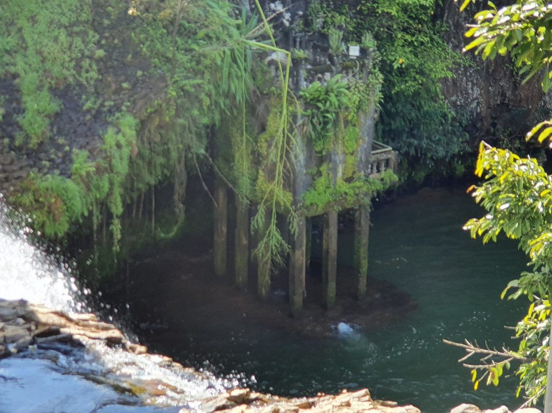 Mena Creek Falls-米娜溪必去景点