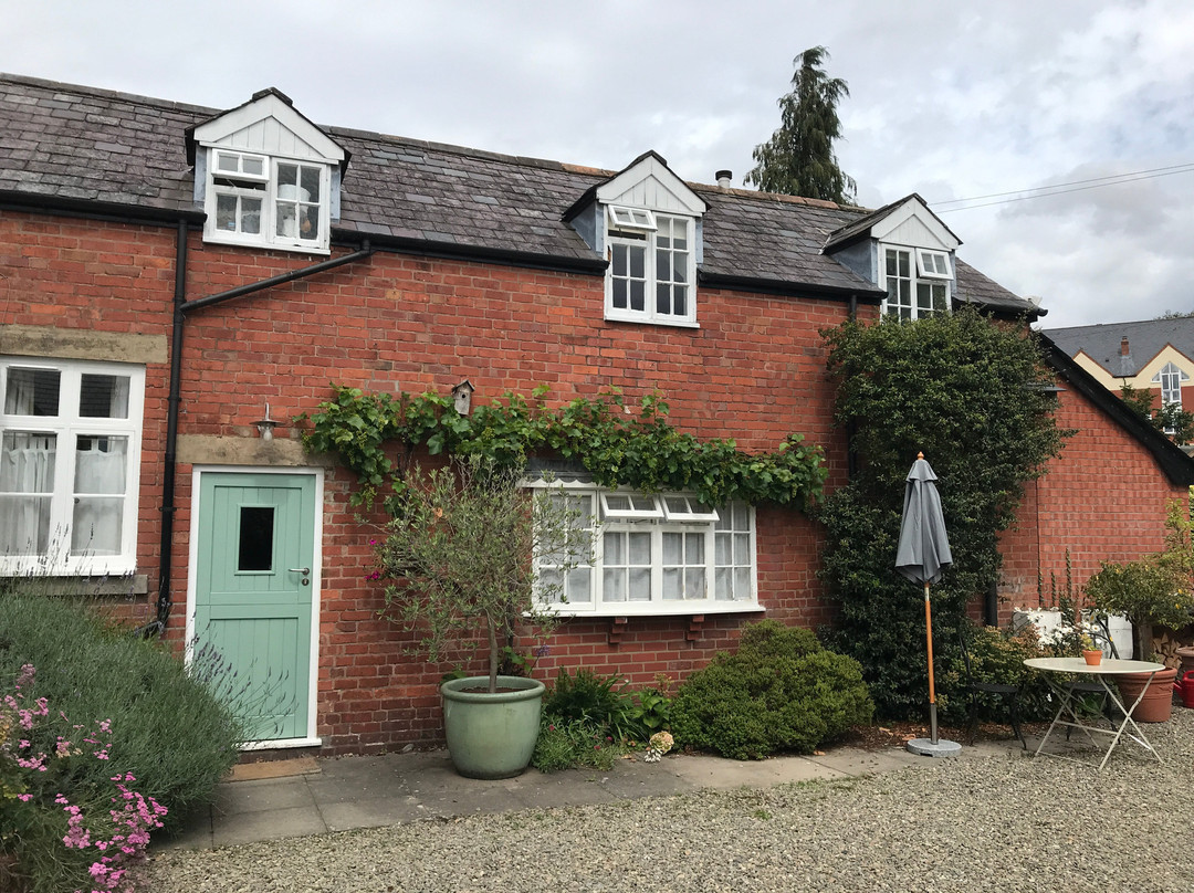 Hens & Chickens Guest House主图