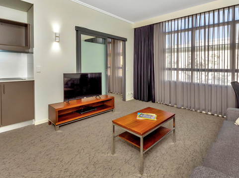 新豪斯-侯古蒙特酒店主图