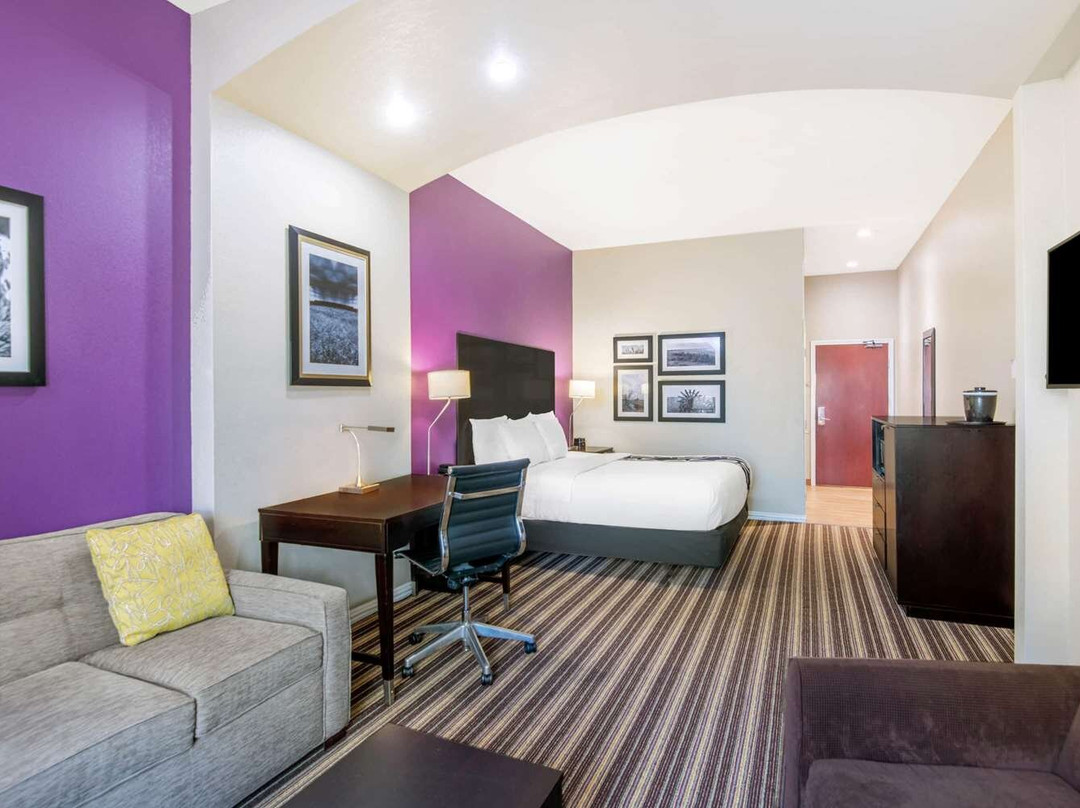 Holiday Inn Express & Suites Ardmore By IHG主图