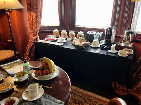 格伦费尔厅主图