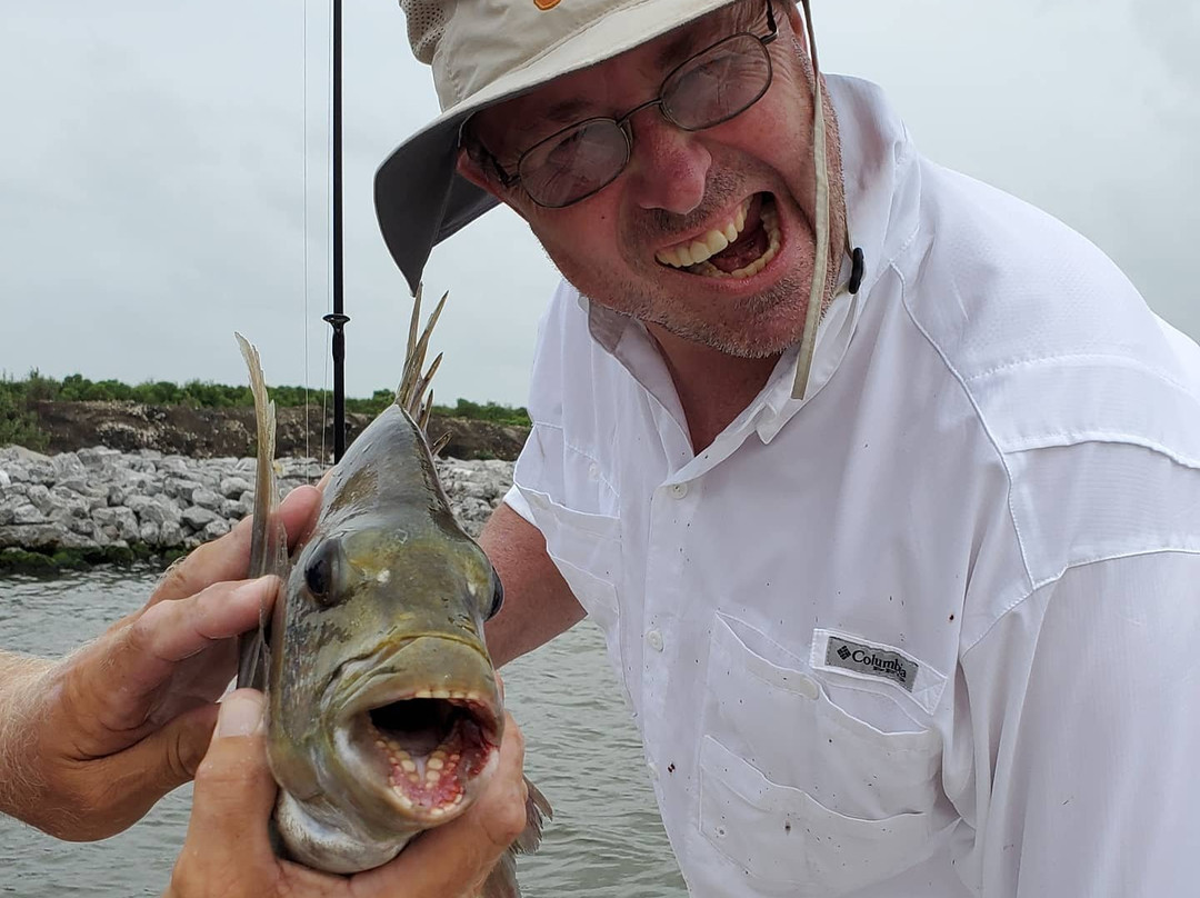 Fishing Tom's Guide Service景点图片