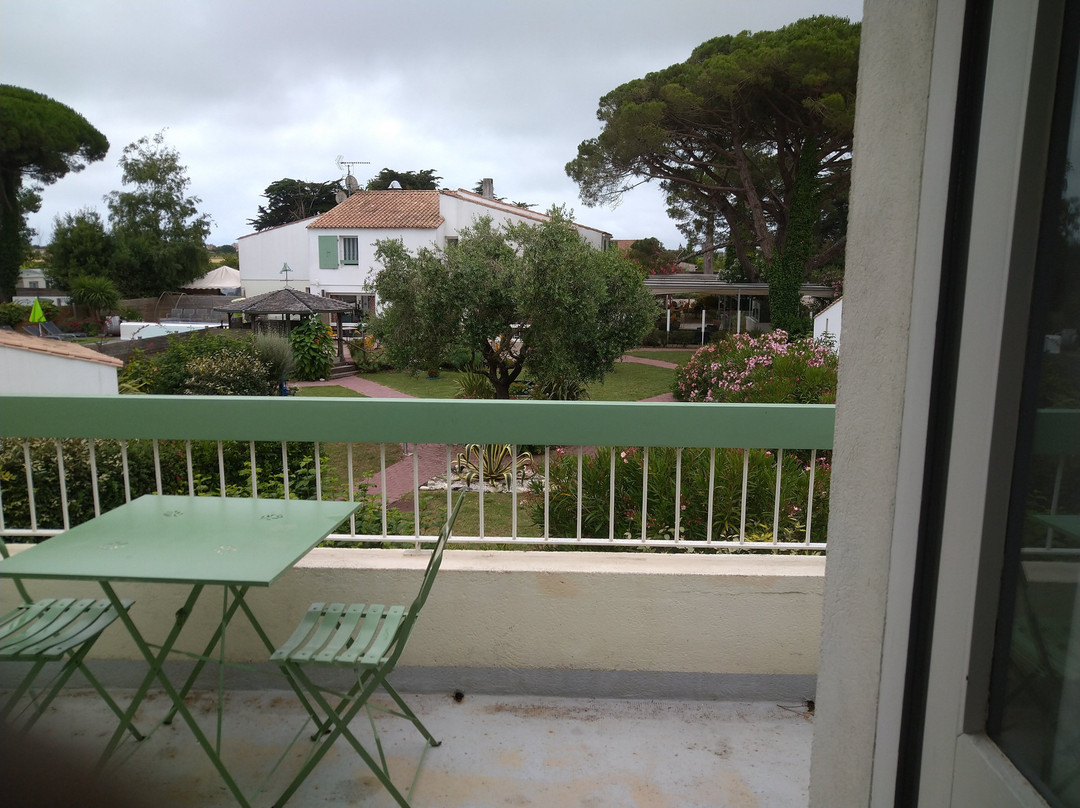 太阳伞酒店主图