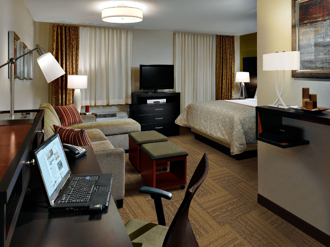 Staybridge Suites Eau Claire - Altoona by IHG主图