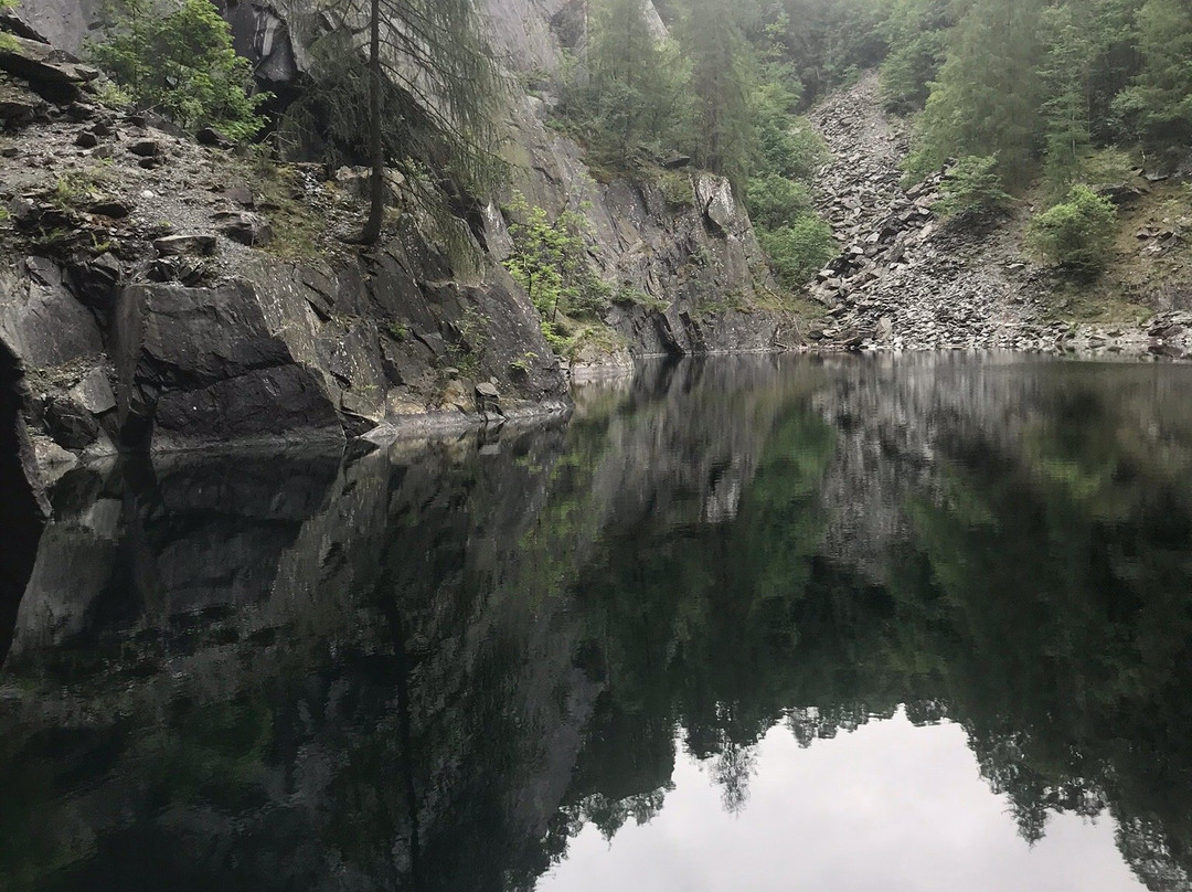 Hodge Close Trail景点图片