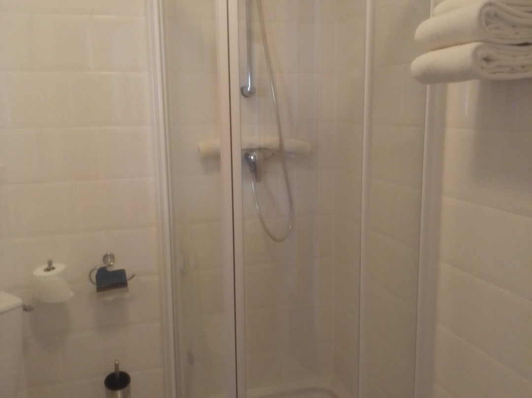 诺曼底酒店主图