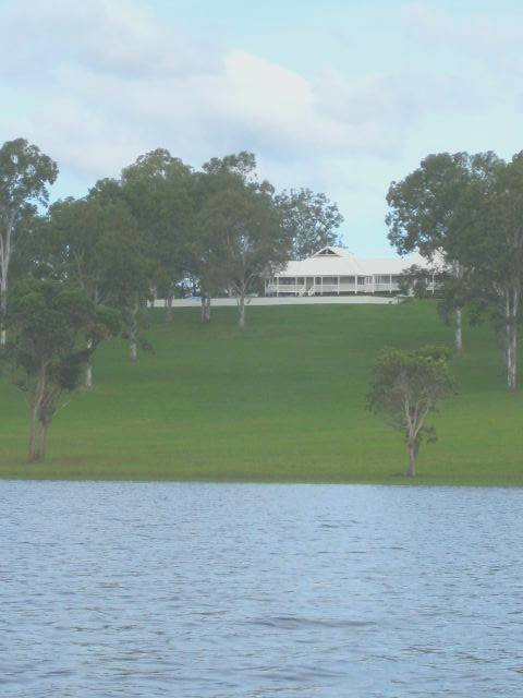 Lake Macdonald旅游攻略图片