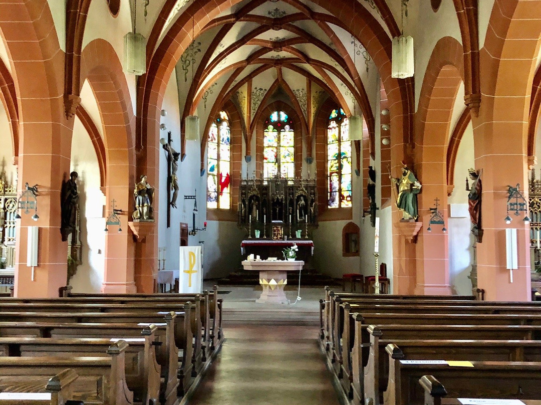 Katholische Pfarrkirche St. Remigius景点图片