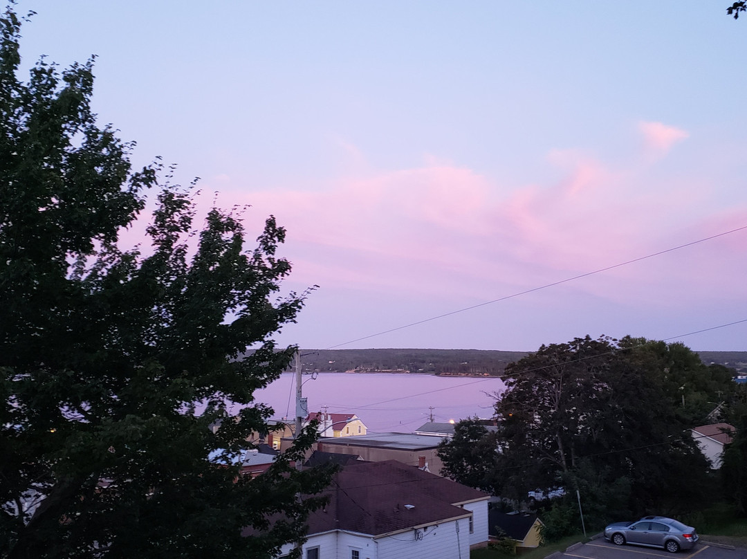 Hillside Landing B&B主图