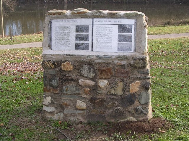 Laney Landing at Riverside Park景点图片