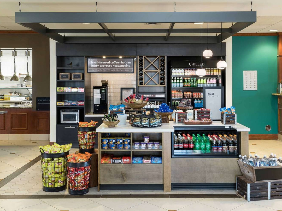 绍姆堡希尔顿花园酒店主图