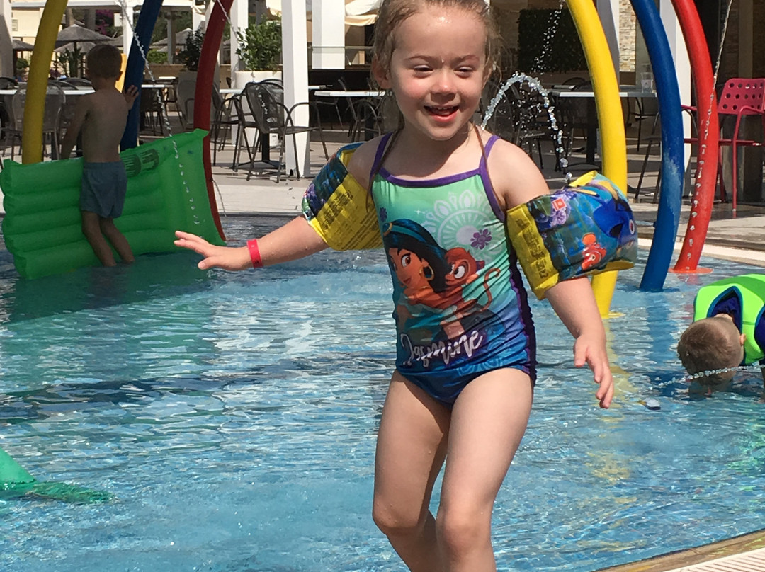 Atlantica Oasis Hotel主图